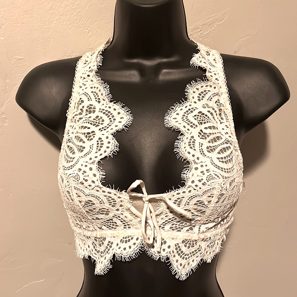 Lace Plunge Crop Top VS